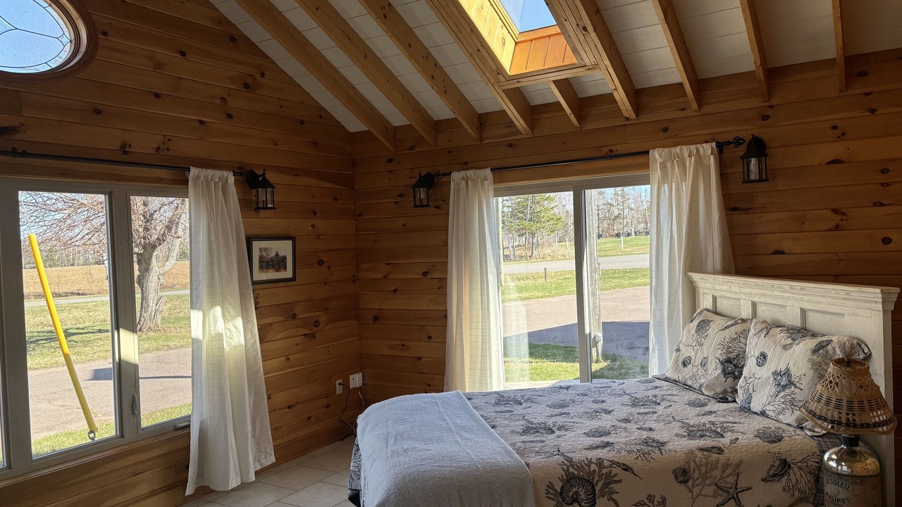 Photo of Bedroom in Brackley Beach