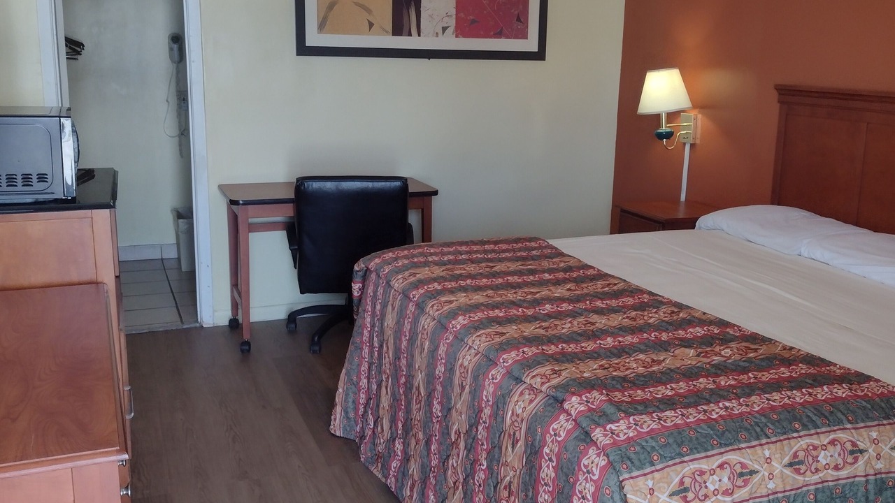 Photo of Bedroom in Rolling Fork