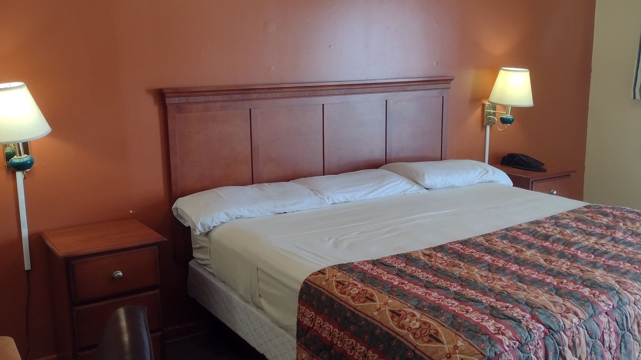 Photo of Bedroom in Rolling Fork