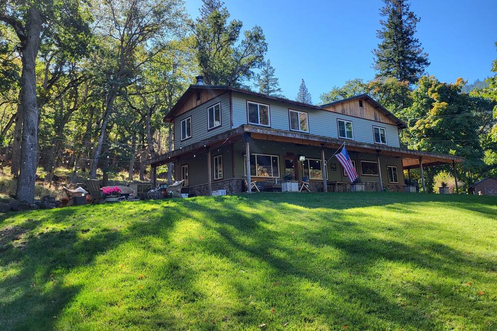Photo of Outdoor in Lyle