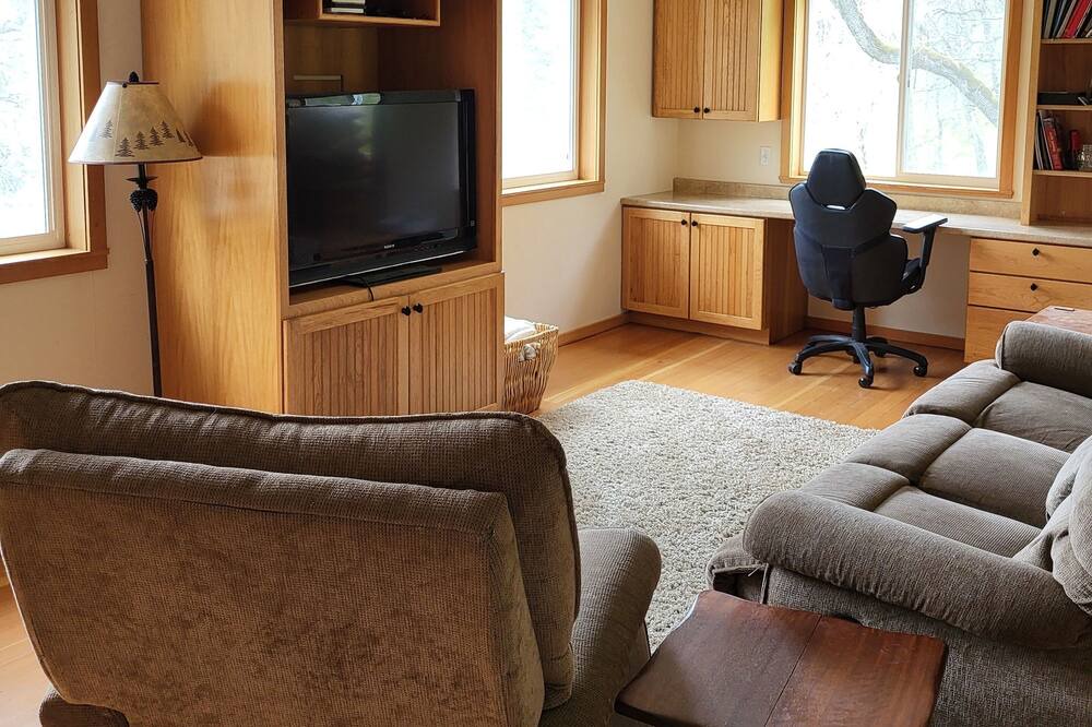 Photo of Livingroom in Lyle
