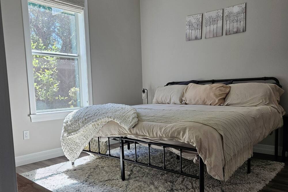 Photo of Bedroom in Fellowship