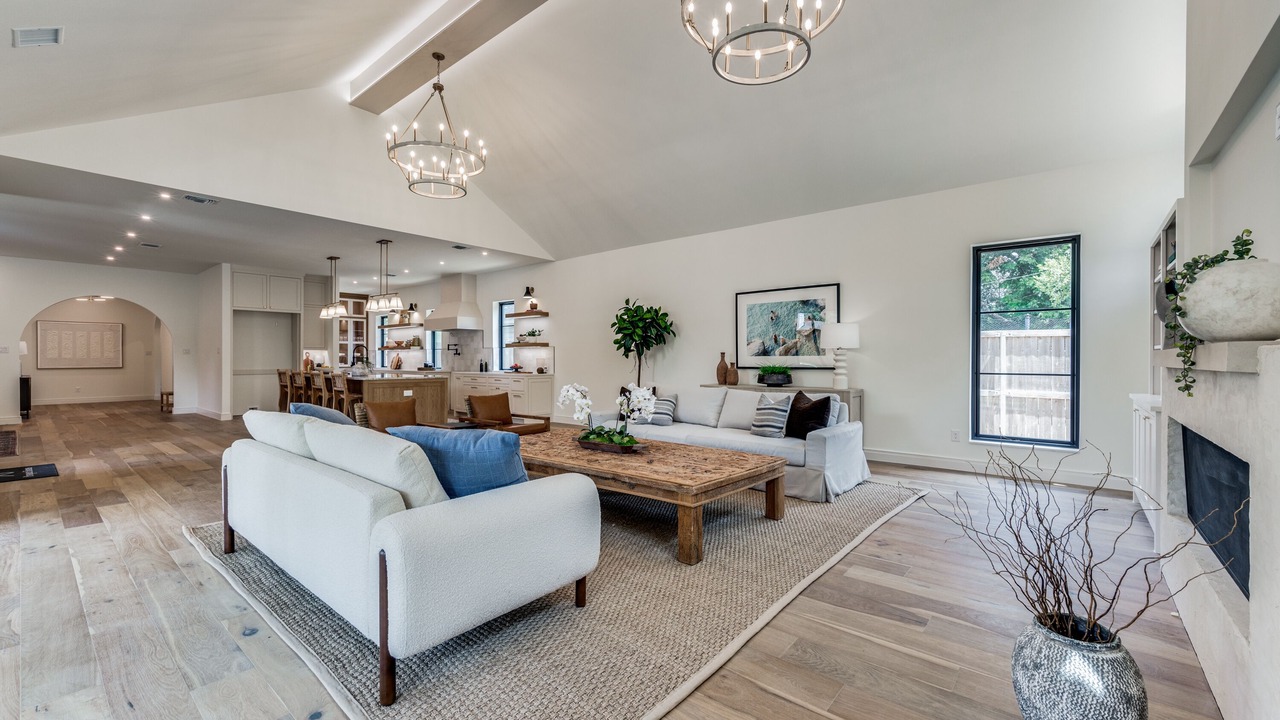 Photo of Livingroom in Northwest Dallas