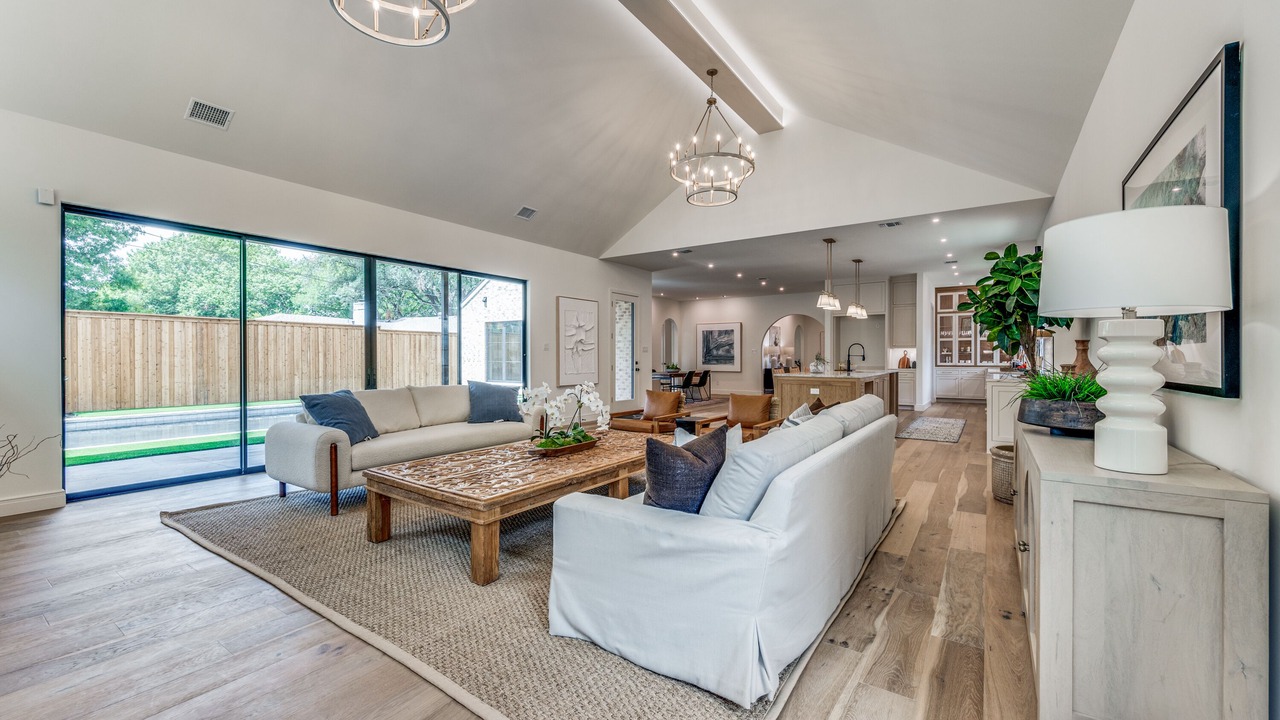 Photo of Livingroom in Northwest Dallas