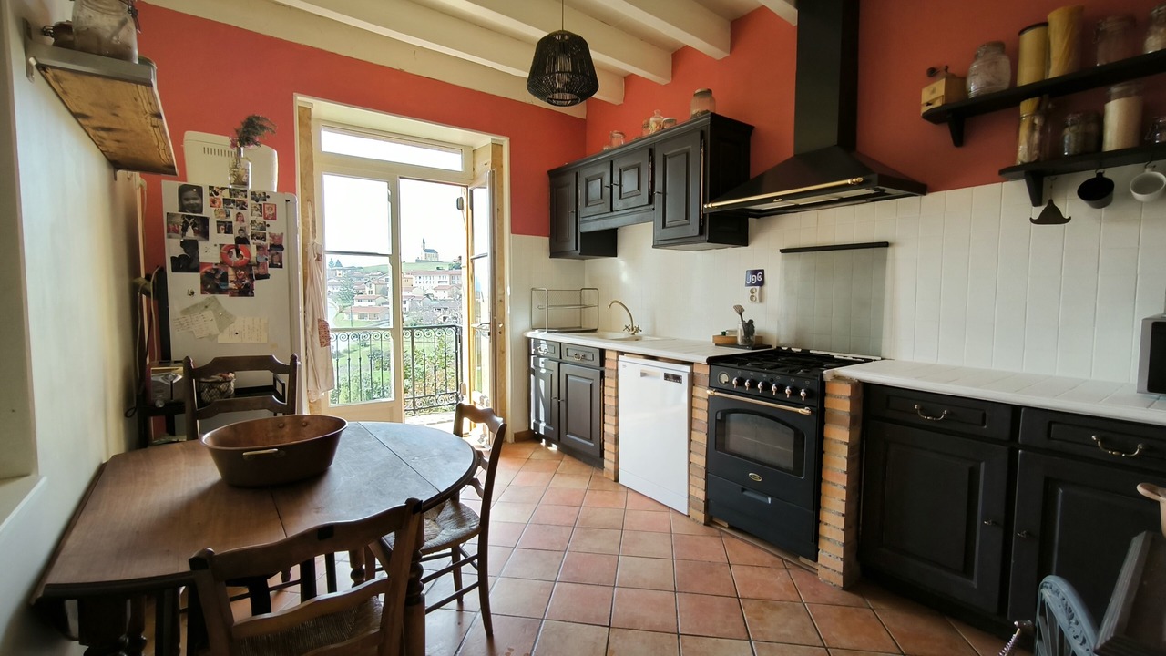 Photo of Kitchen in Saint-Laurent-d'Oingt