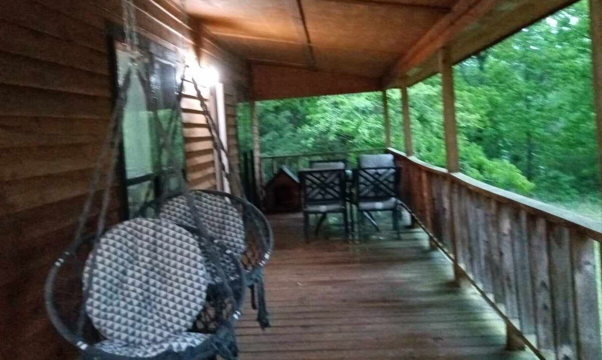 Photo of Patio Balcony in Mountainburg