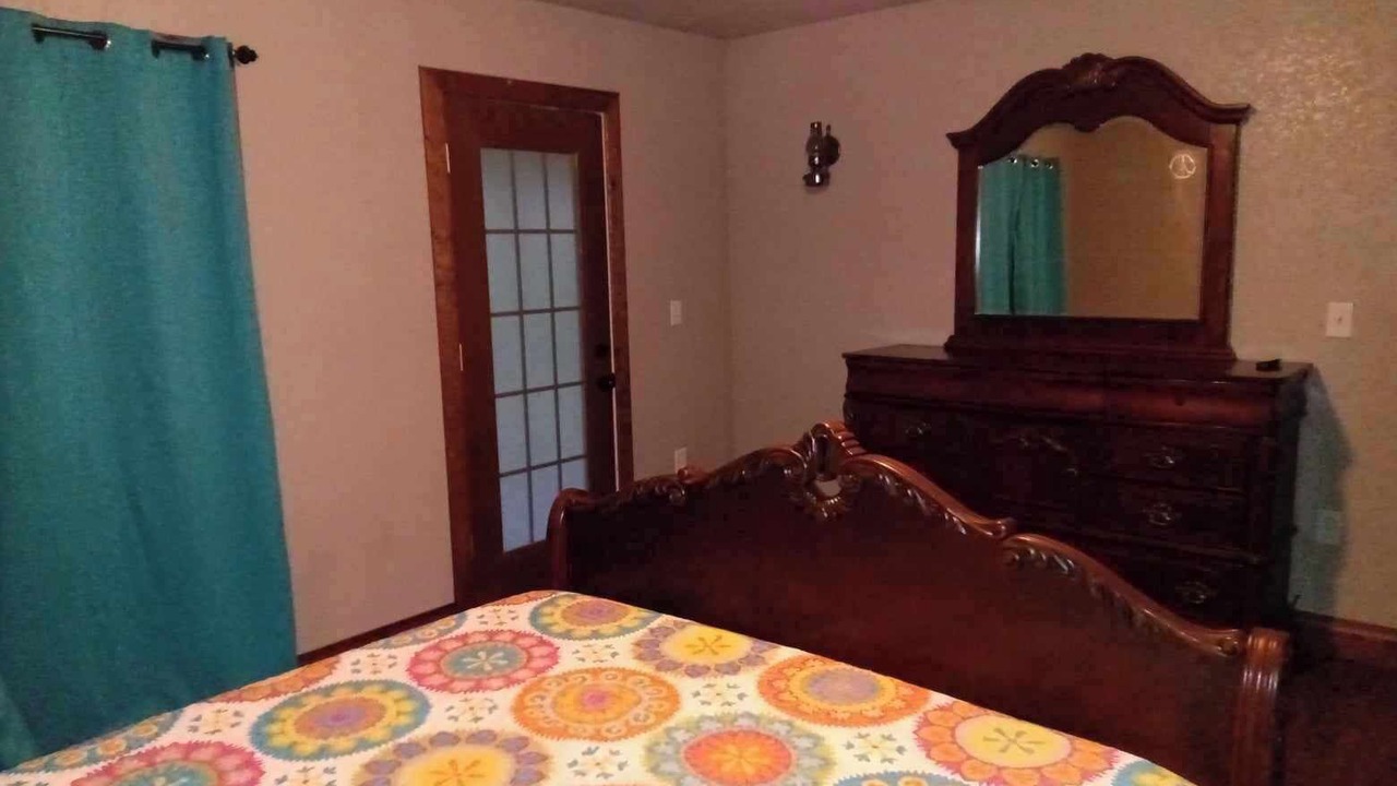 Photo of Bedroom in Mountainburg