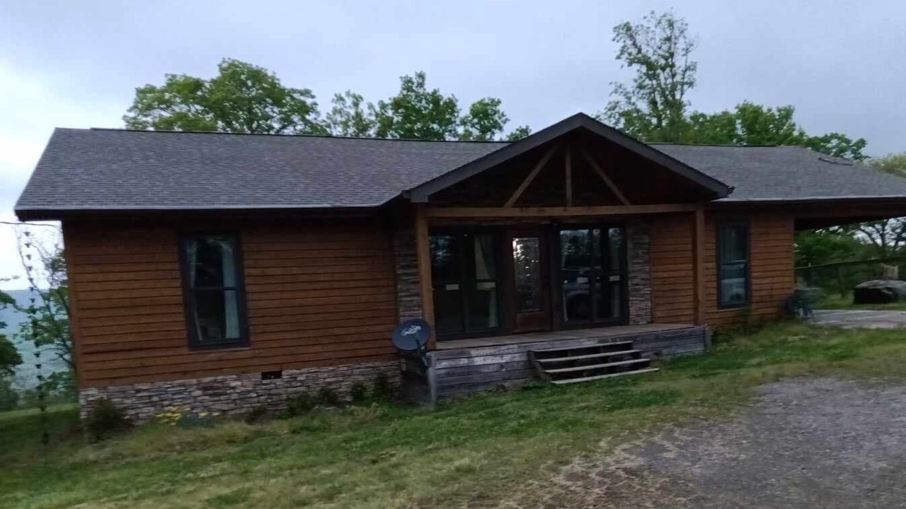 Photo of Buildings in Mountainburg