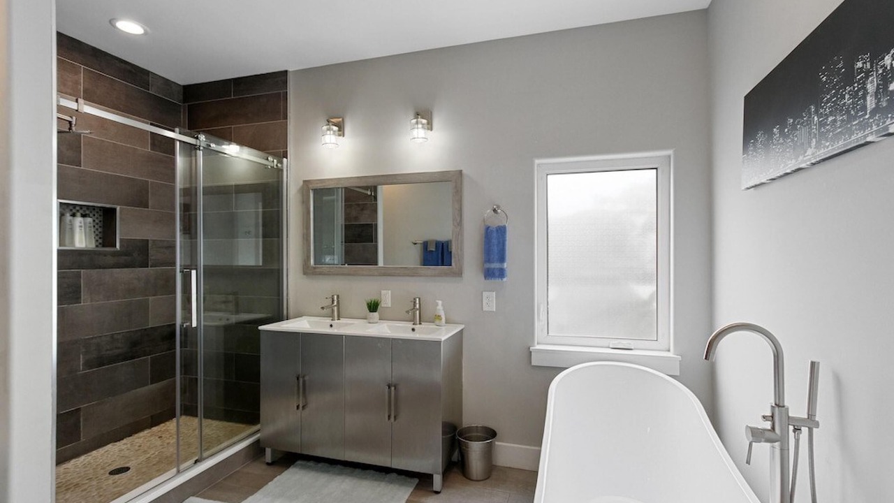 Photo of Others in Point Breeze