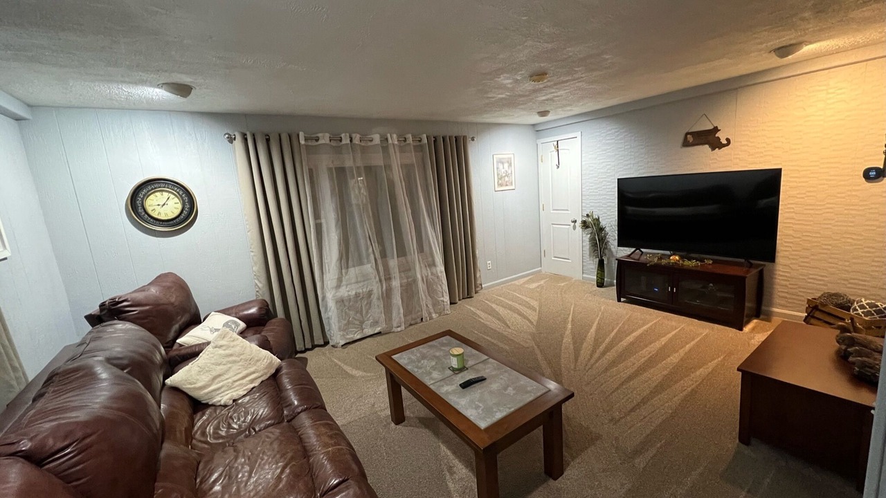 Photo of Others in Bondsville