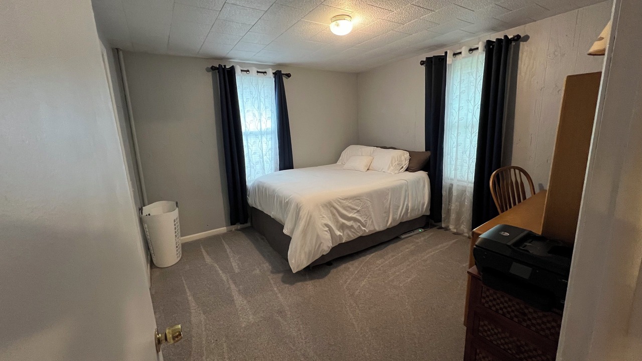 Photo of Others in Bondsville