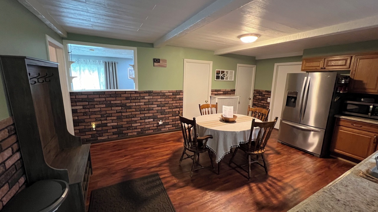 Photo of Others in Bondsville