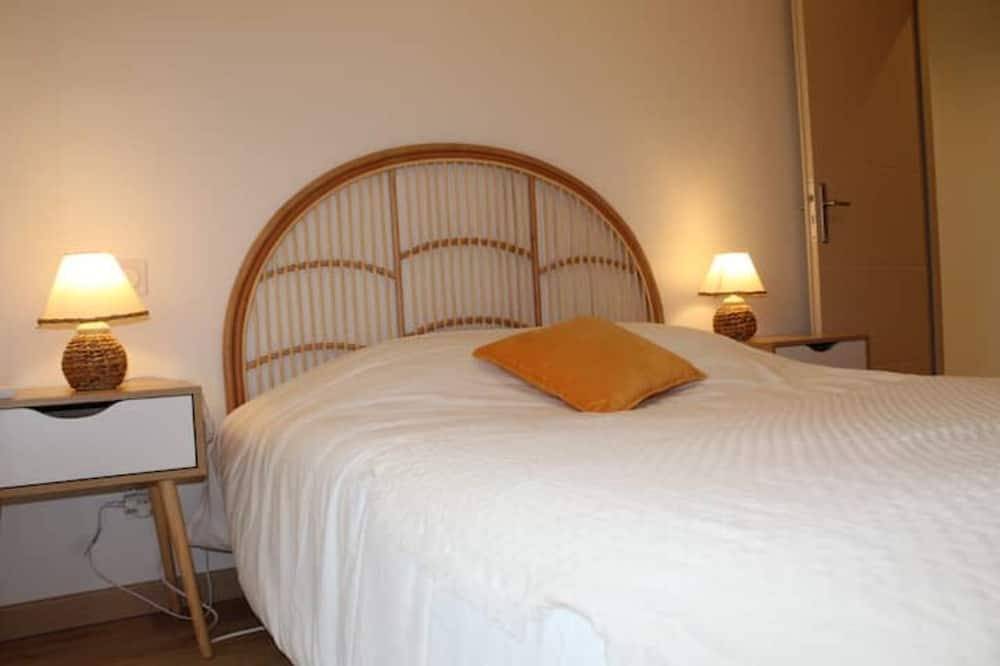 Photo of Bedroom in Saint-Barthelemy-le-Plain