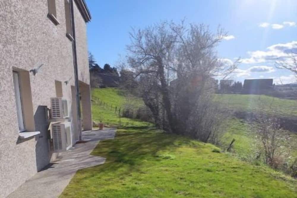 Photo of Outdoor in Saint-Barthelemy-le-Plain