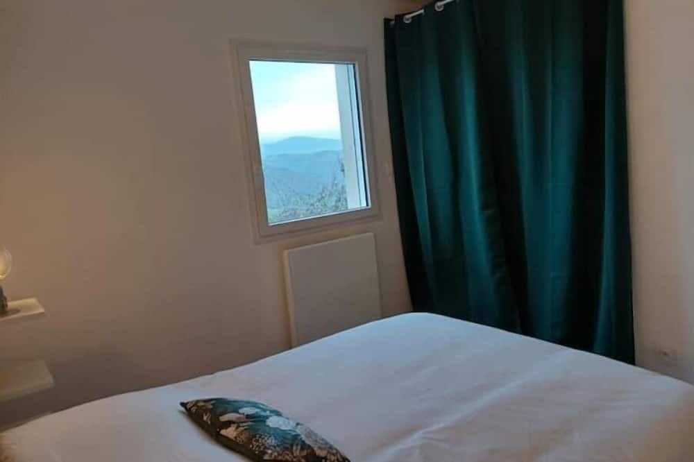 Photo of Bedroom in Saint-Barthelemy-le-Plain