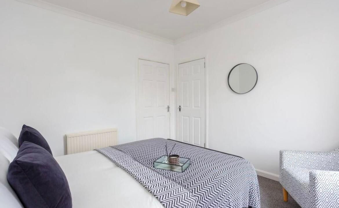 Photo of Others in Shotts