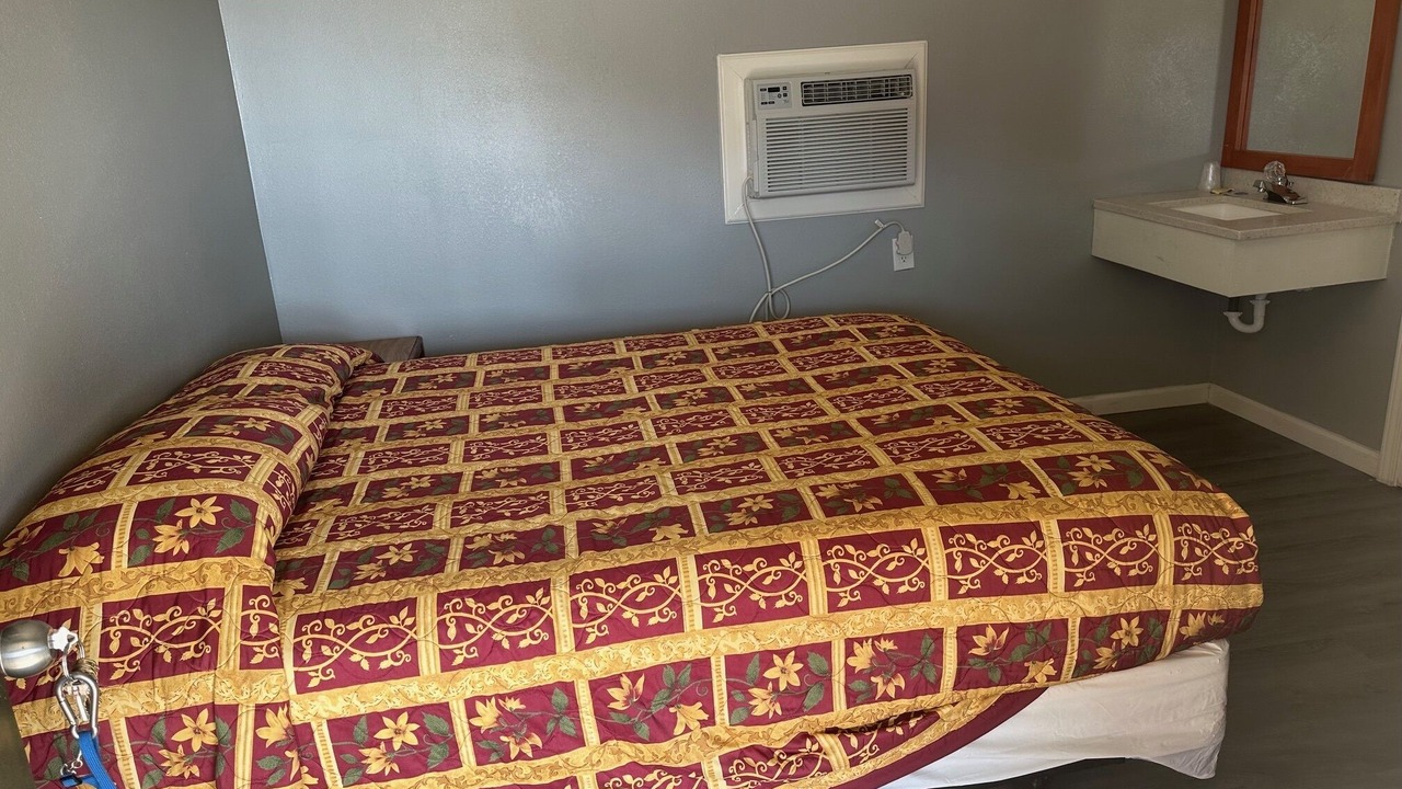 Photo of Bedroom in Newport