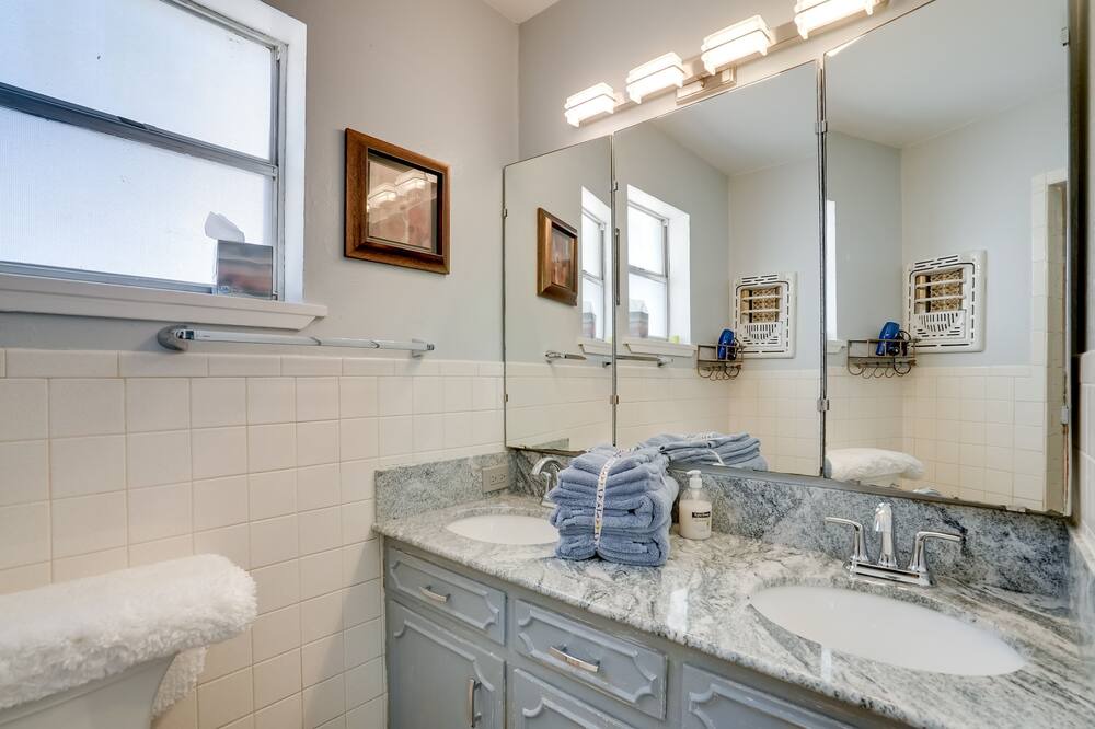 Photo of Bathroom in Caddo Heights-South Highlands
