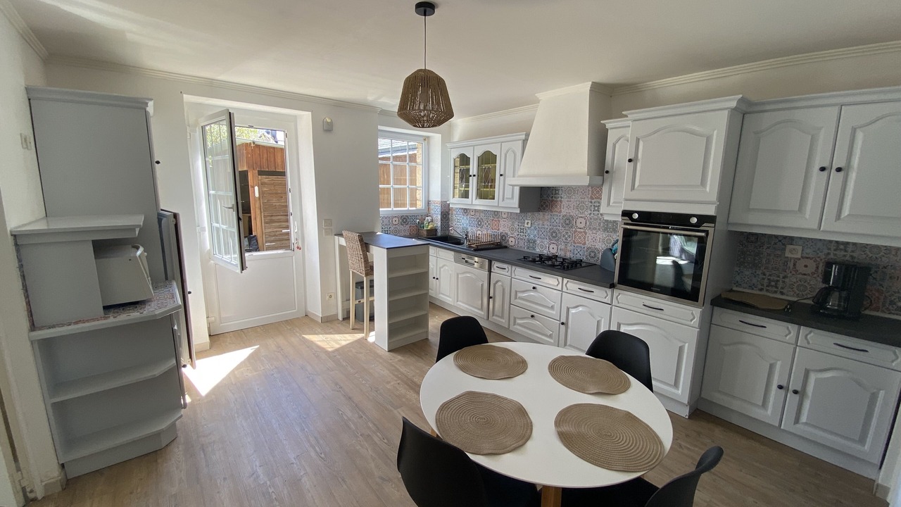 Photo of Kitchen in Saint-Jouan-des-Guerets