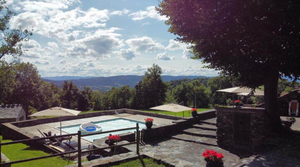 Photo of Outdoor in Saint-Etienne-Lardeyrol