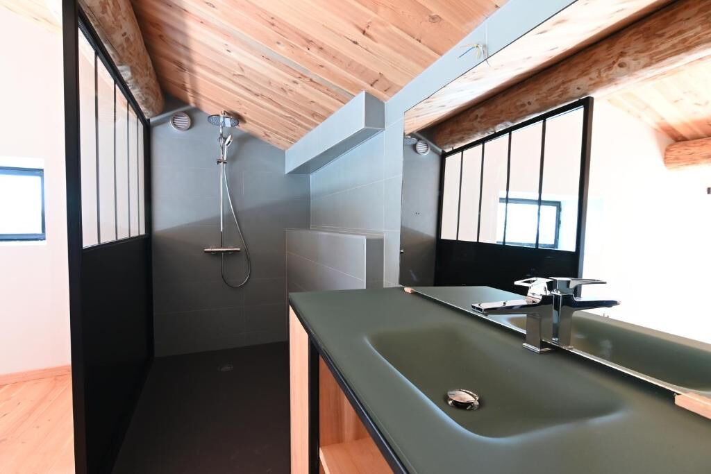Photo of Kitchen in Saint-Etienne-Lardeyrol