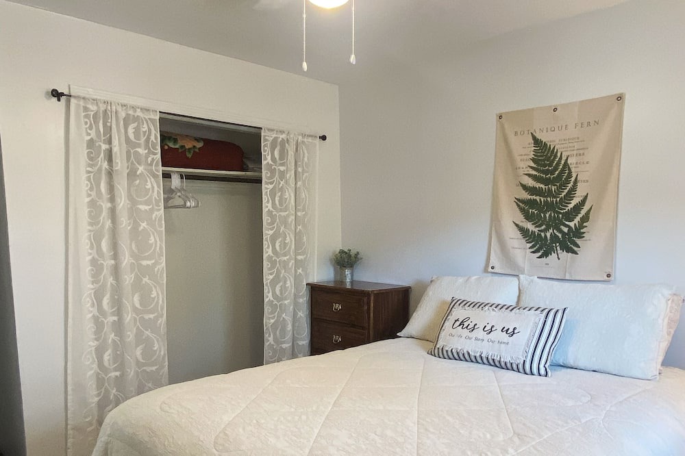 Photo of Bedroom in Painton