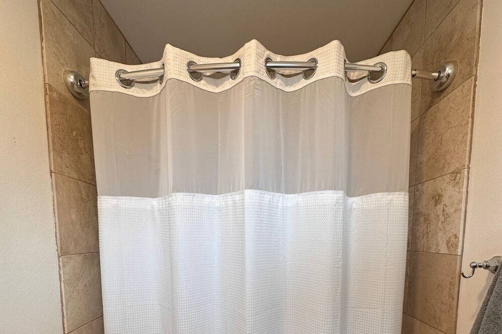 Photo of Bathroom in Midway