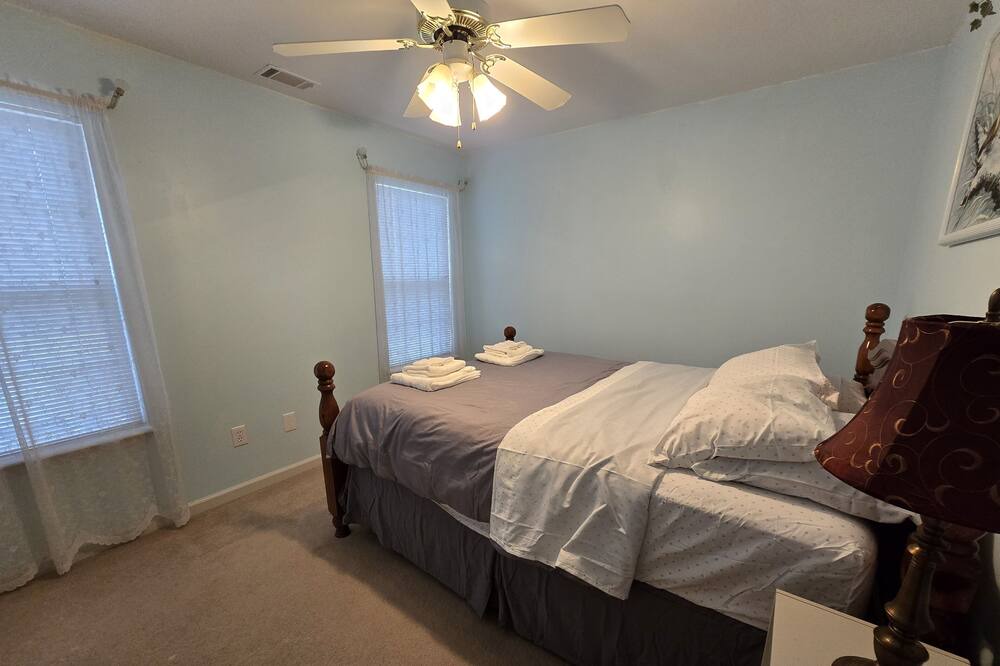 Photo of Bedroom in Evans