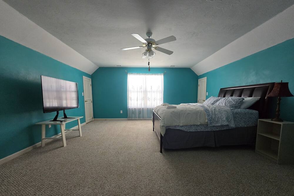 Photo of Bedroom in Evans