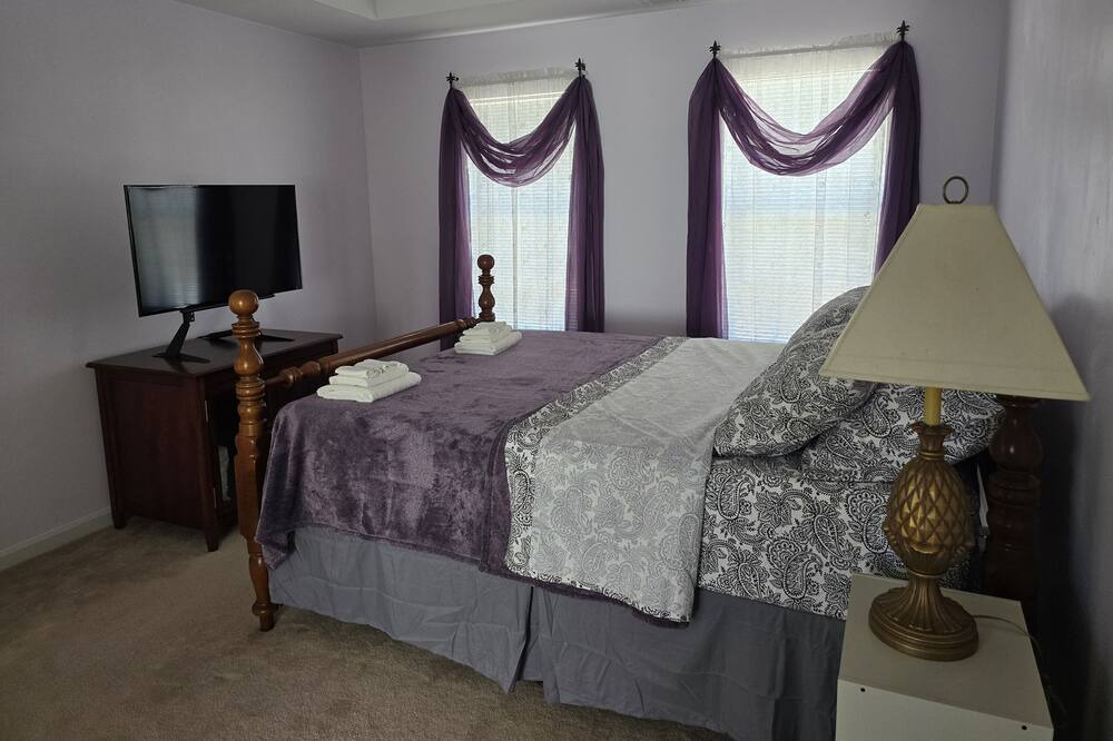 Photo of Bedroom in Evans