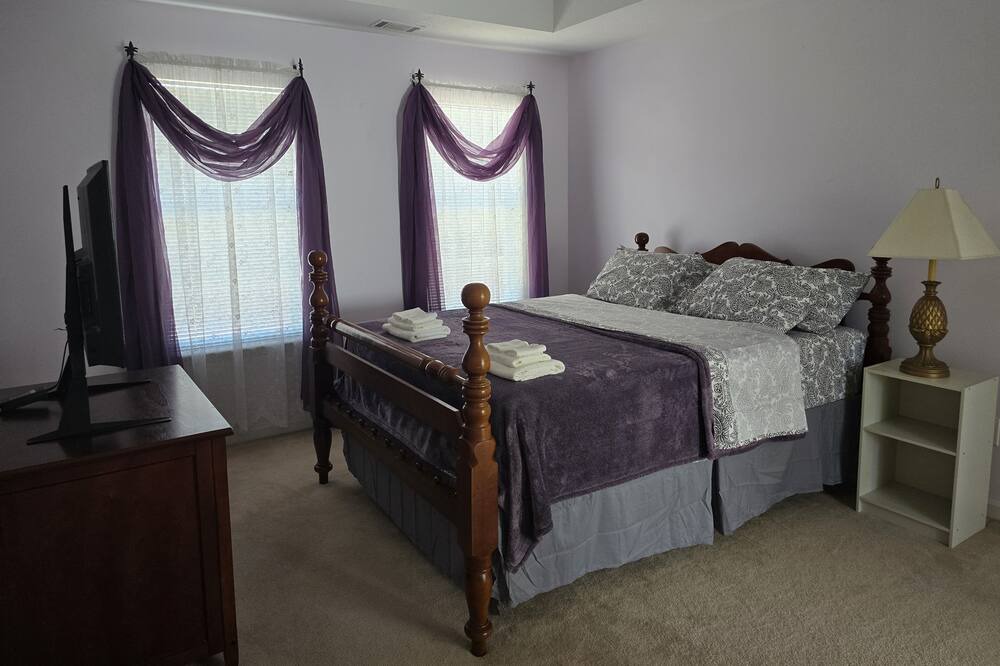 Photo of Bedroom in Evans