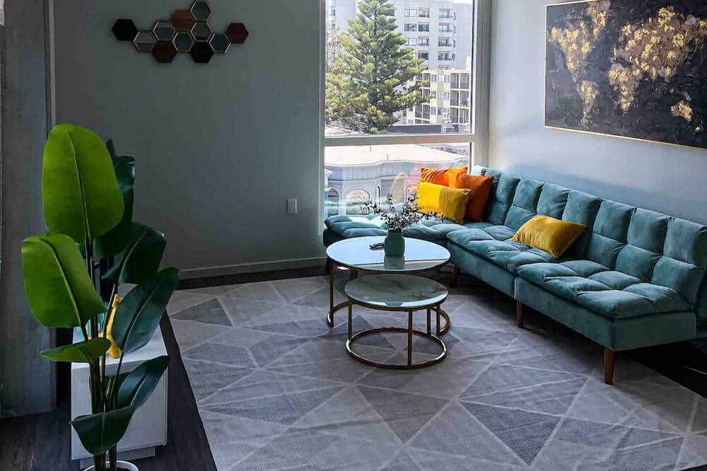 Photo of Livingroom in Civic Center