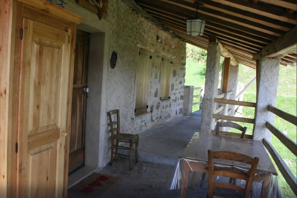 Photo of Others in Braux