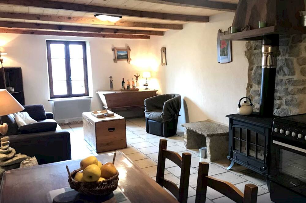 Photo of Livingroom in Braux