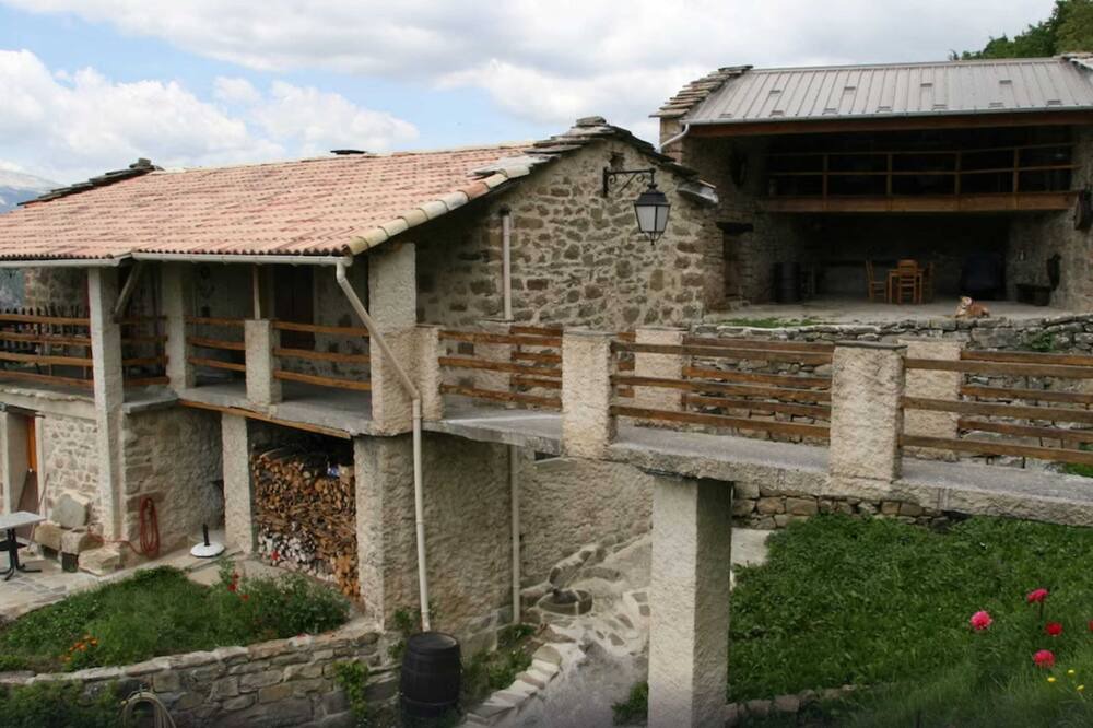 Photo of Outdoor in Braux