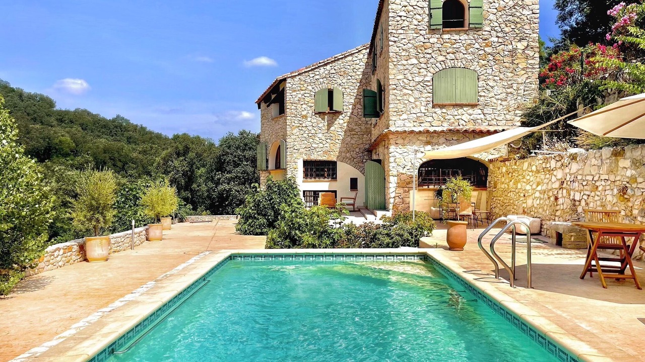 Photo of Outdoor in Dions