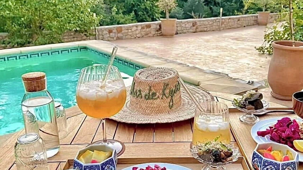 Photo of Others in Dions