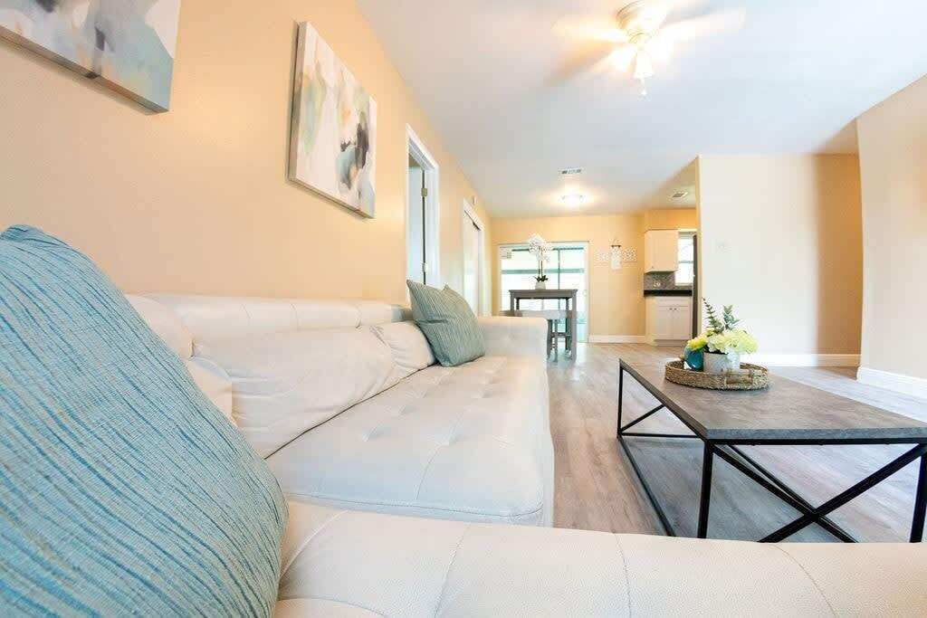 Photo of Livingroom in Greater Palm River Point CDC