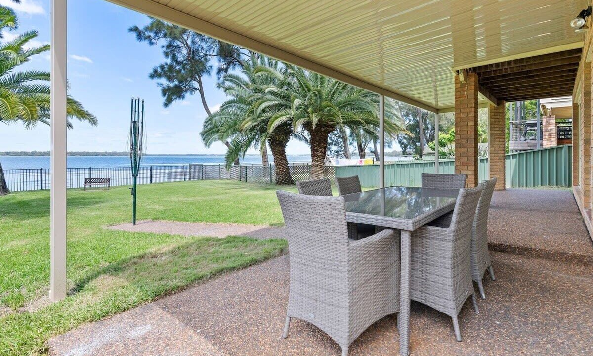 Photo of Outdoor in Charmhaven