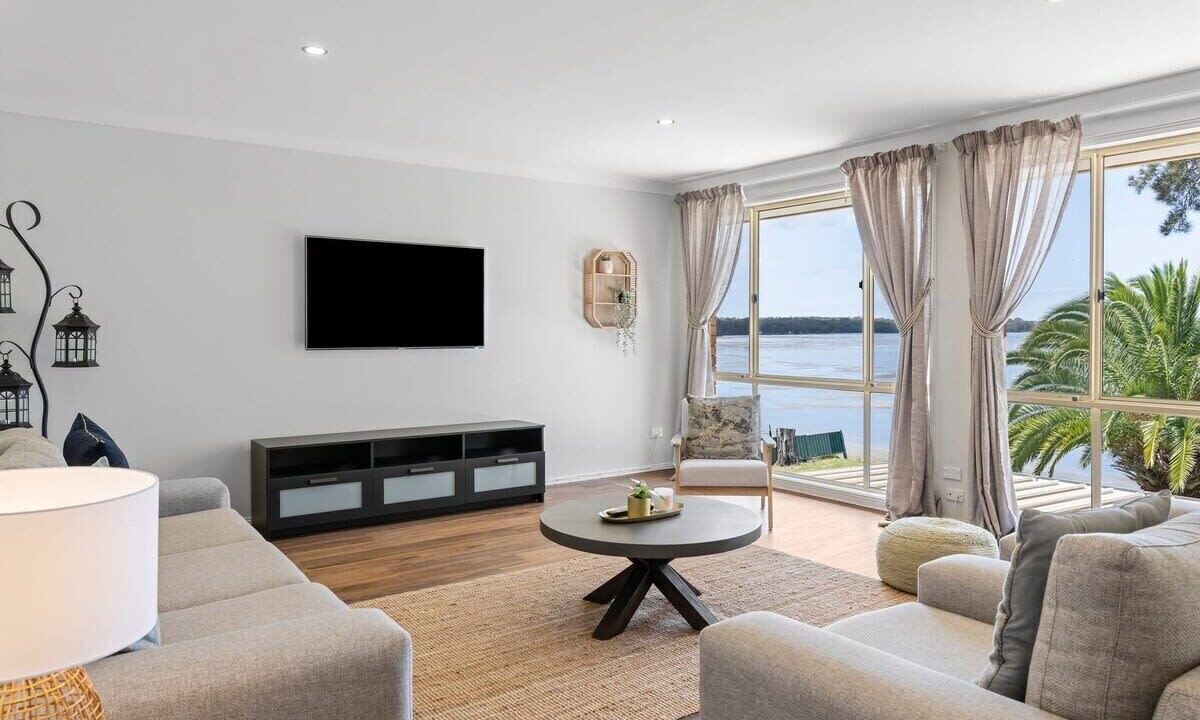 Photo of Others in Charmhaven