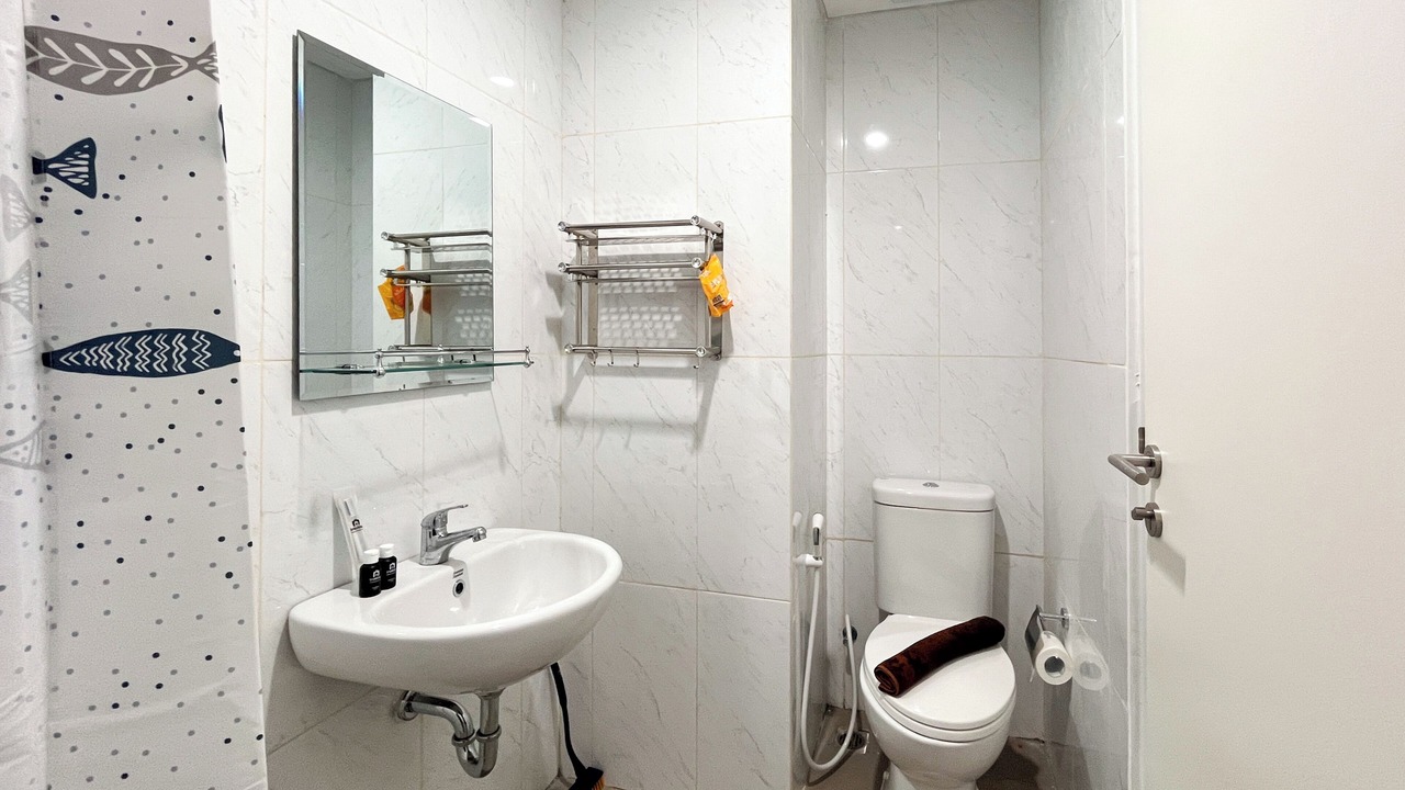 Photo of Bathroom in Biringkanya