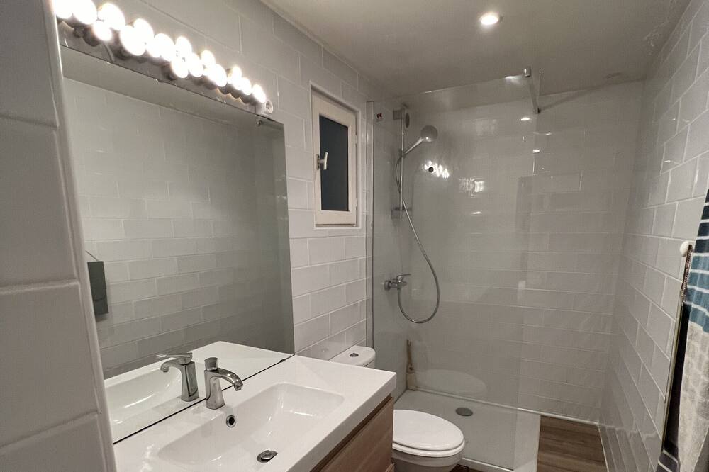 Photo of Bathroom in Clichy