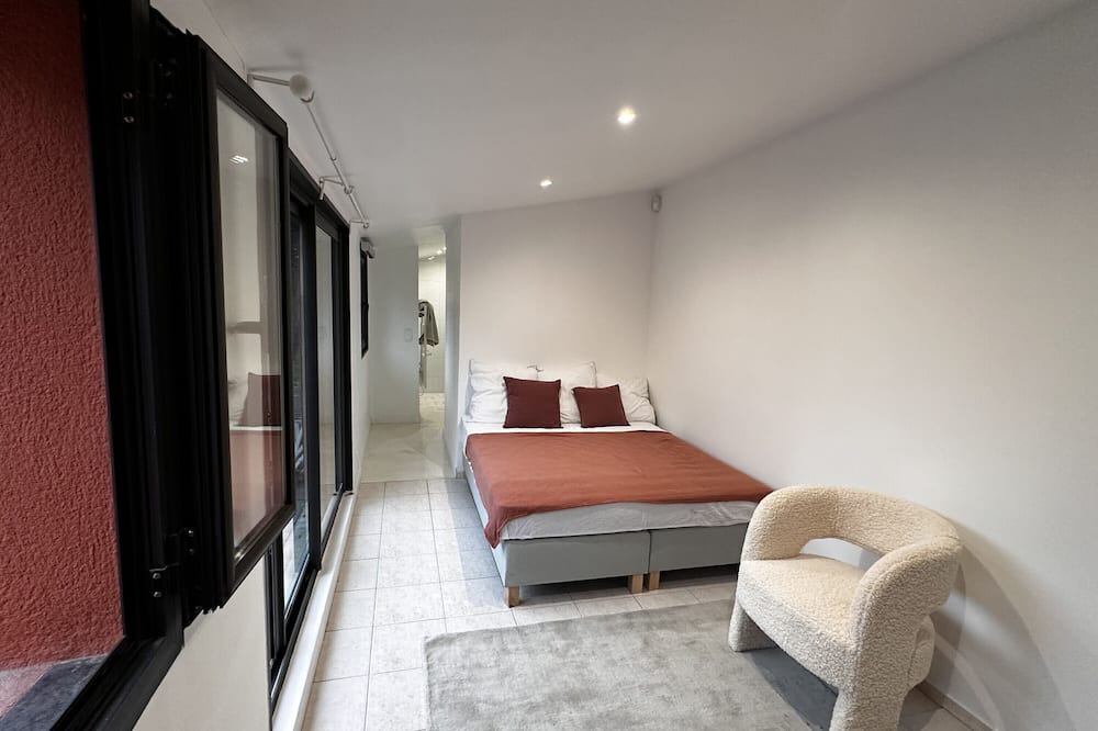 Photo of Bedroom in Saint-Cloud