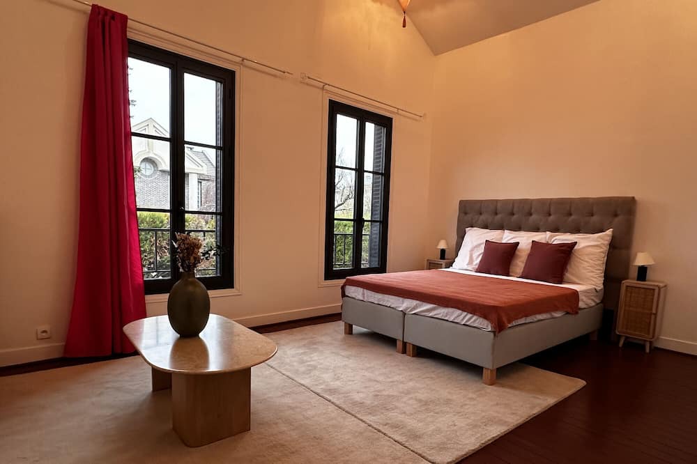 Photo of Bedroom in Saint-Cloud