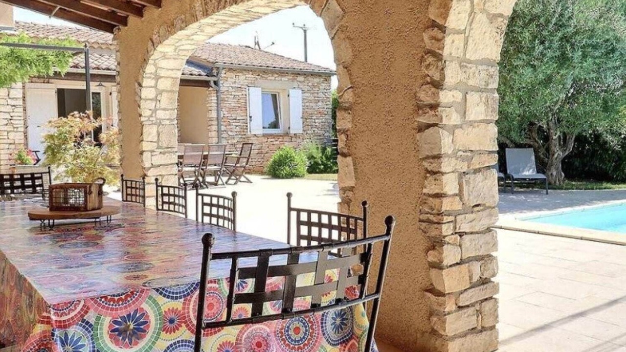 Photo of Patio Balcony in Salavas