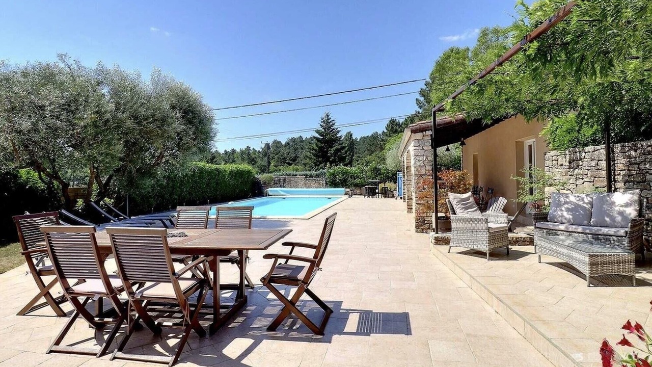 Photo of Outdoor in Salavas