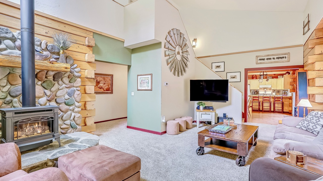 Photo of Livingroom in Forks