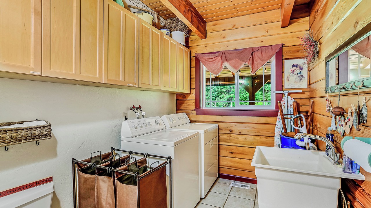 Photo of Others in Forks