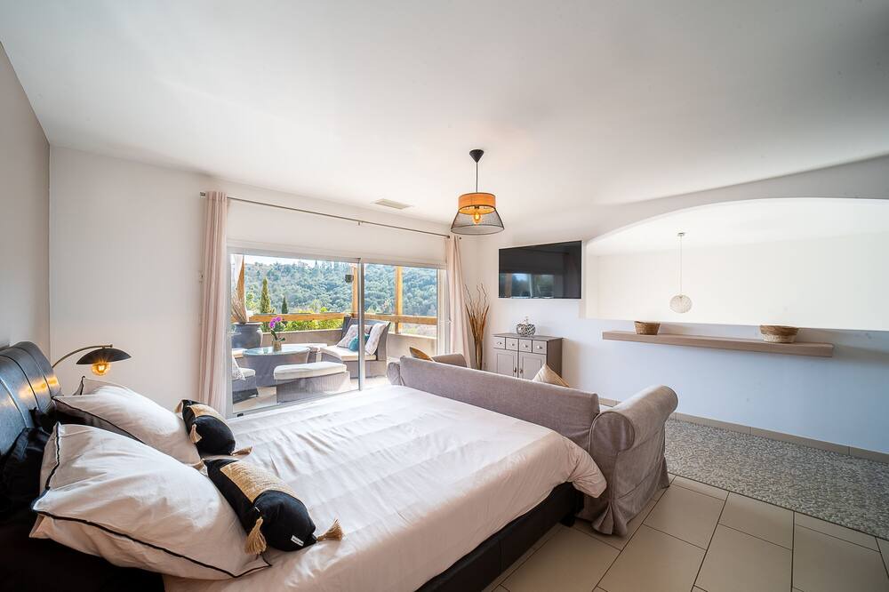 Photo of Bedroom in Vives