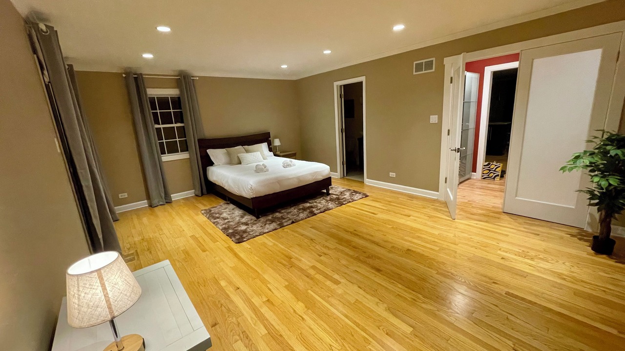 Photo of Others in Darien